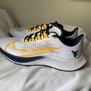 WVU Nike running shoes 8.5 m / 10 w